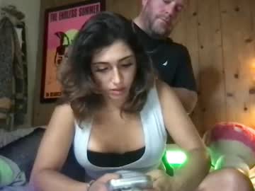 couple
        ogsaucebby cam image #4539326