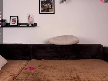 couple
        hot_frictions cam image #4323478