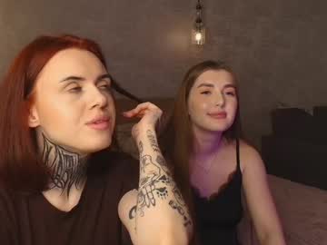 girl
        caressyourself cam image #6466769