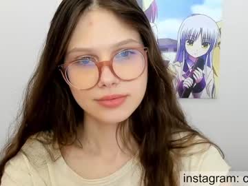 girl
        avrora_deis cam image #1322909