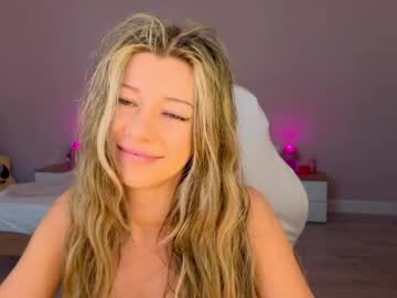 girl
        lenamuti cam image #4354380