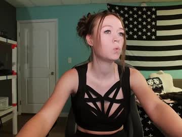 girl
        anabelleleigh cam image #5303291