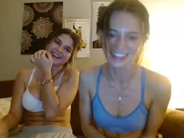 girl
        emmmafox14 cam image #1594632