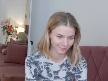 girl
        martina_trey cam image #6783598