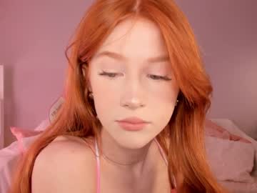 girl
        leahsthetics cam image #4546005