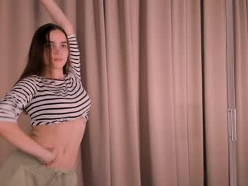 girl
        dominogoulder cam image #5569827