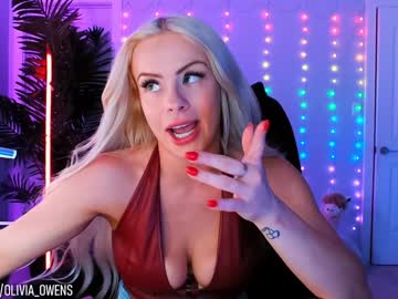 girl
        oliviaowens cam image #4604392