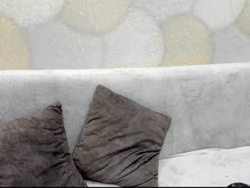 girl
        aria_diaz cam image #751922