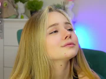 girl
        molly__meow cam image #4190724