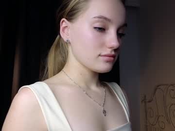 girl
        i_lovecandies cam image #3344029