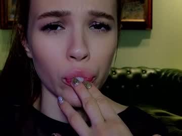 girl
        _demi_dee_ cam image #1966195