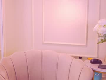girl
        gwenbanks cam image #5065615