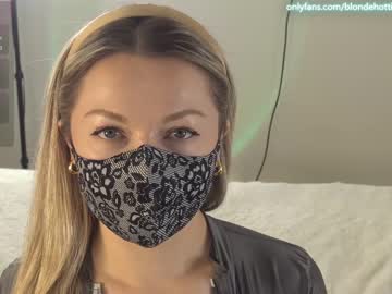 girl
        blondehottiek cam image #3371237