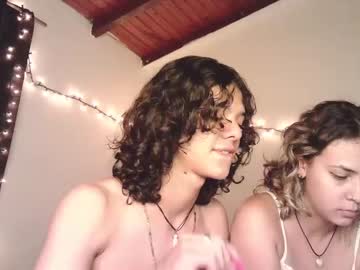 couple
        erick_antonella cam image #589692