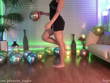 girl
        phoenix_taylor cam image #566305