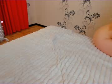 girl
        mila_milka_ cam image #2625624