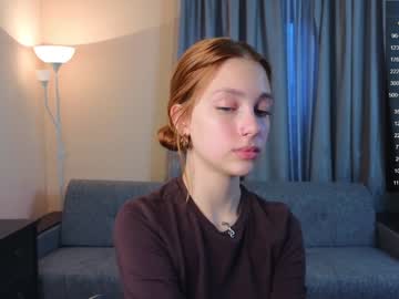 girl
        shirleywhitney cam image #2533755