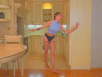 girl
        harrieteasley cam image #5273062