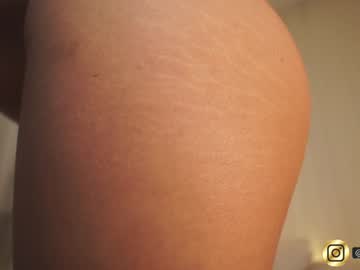 girl
        lanie__ cam image #4673748