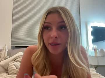 girl
        paigevalley cam image #6607949