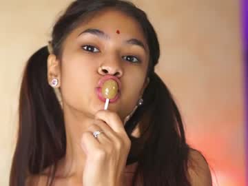girl
        ashayuva cam image #3400252