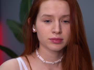 girl
        toxl cam image #3523222