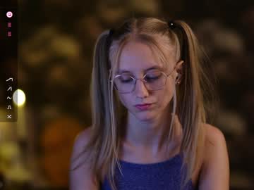 girl
        angeellina cam image #5671011