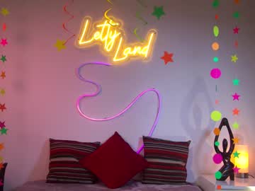 girl
        lettymoa cam image #731546