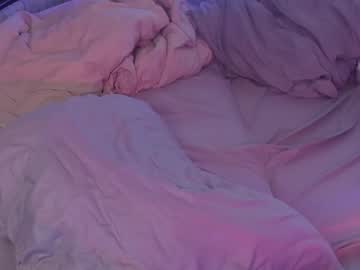 girl
        emy_kami cam image #4160853