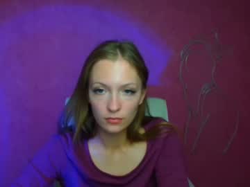 girl
        luna_misss cam image #5046465