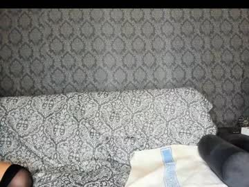 couple
        lenoreandjasonsroom cam image #161251