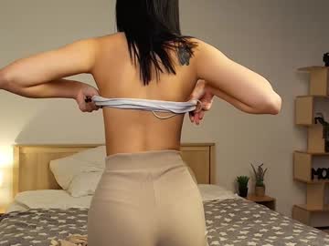 girl
        silverdaunt cam image #5794822