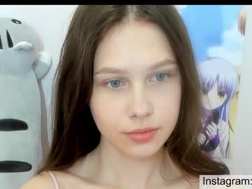 girl
        avrora_deis cam image #1723888