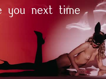 girl
        hefner_girl cam image #2693543