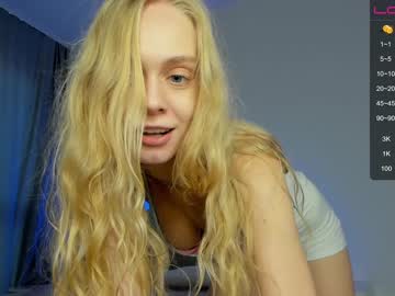 girl
        stacy_fanning cam image #2142757