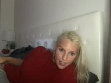 couple
        britbaexo cam image #2671173