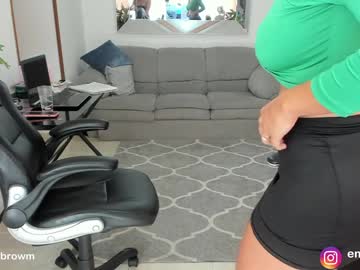 couple
        emillybrowm cam image #1755636