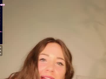 girl
        moxxximoon cam image #6017288