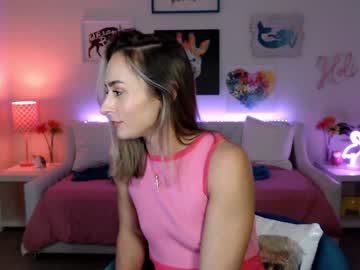 girl
        holihurricane cam image #6420449