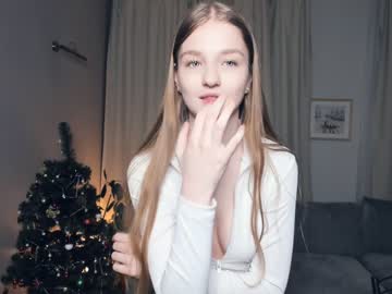 girl
        _magic_smile_ cam image #3150158