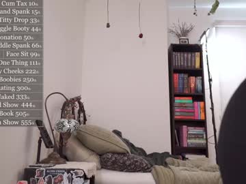 girl
        evelynpiers cam image #4717041