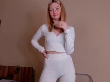 girl
        new_aliceworld cam image #3362865