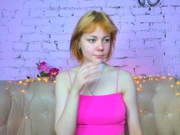 girl
        mayalotos cam image #179231