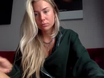 girl
        scarlettwestbrook cam image #1915453