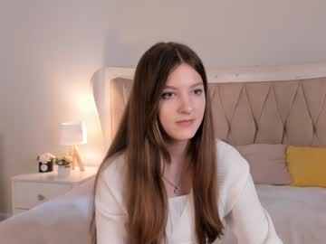 girl
        ohwherearemymanners cam image #3963925