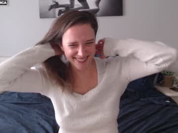 girl
        bluexstacey cam image #6960288