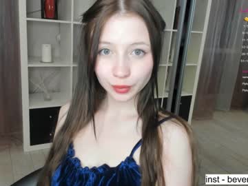 couple
        beverlyvega cam image #881153
