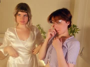 couple
        hoiiy_cute cam image #2205679