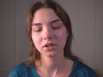 girl
        laa_ura cam image #3737961