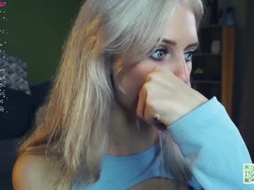 girl
        audreycarvin cam image #4602311